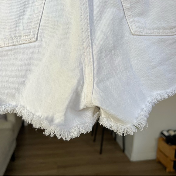 Levi's Ribcage Shorts - Picture 8 of 10